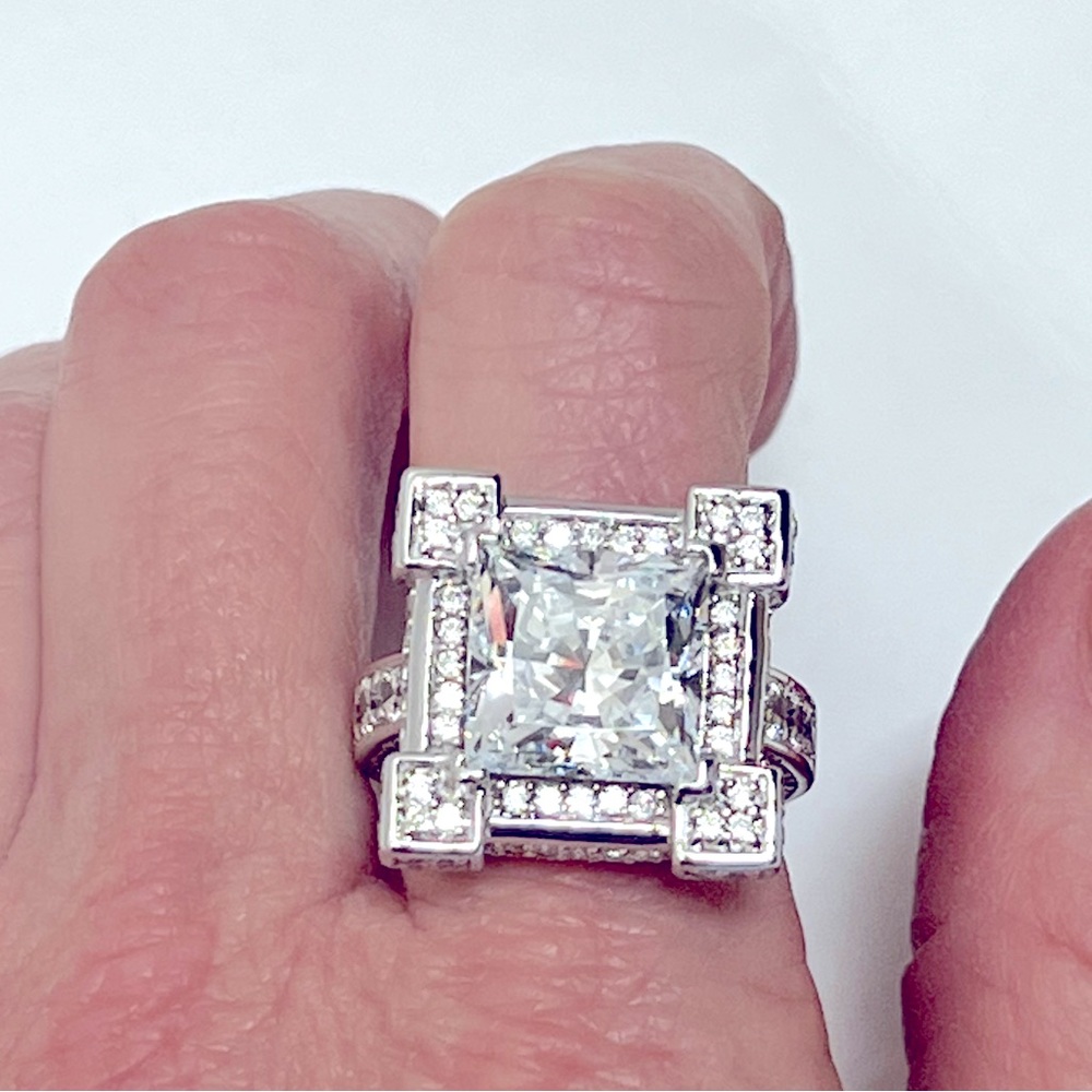Costume Jewelry Cocktail Ring w/Large Center Stone And Micro Pave Stones